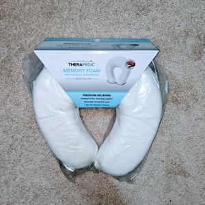 ♥️4 for $15♥️ Therapedic Travel Pillow